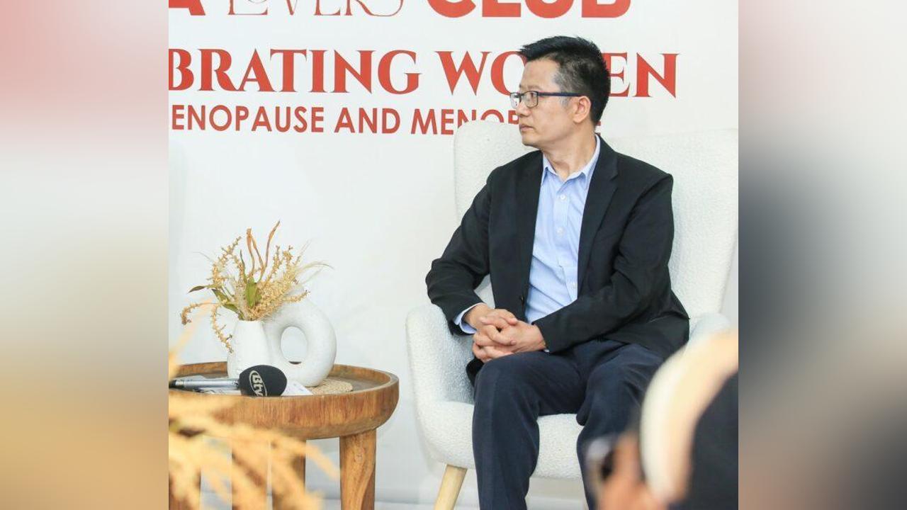 Men too Experience Menopause Men too Experience Menopause