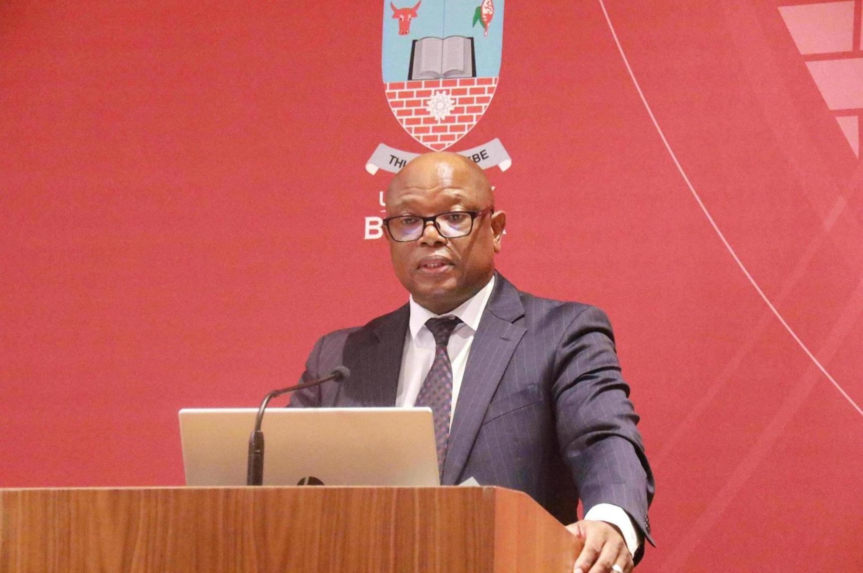 Over 900 Foreigners Apply for Naturalisation Over 900 Foreigners Apply for Naturalisation