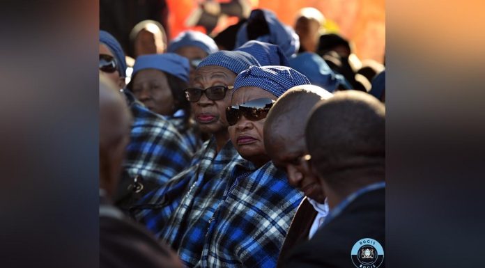 Bakhurutshe Women Celebrate Christmas Style Bakhurutshe Women Celebrate Christmas Style