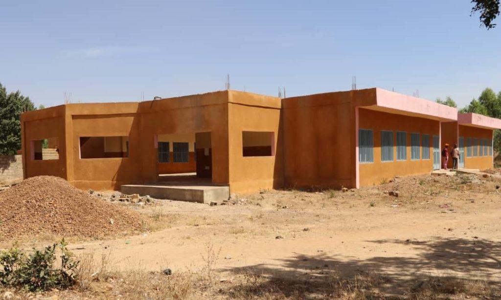 Education : Le Lycée « Melvin Jones » de Komsilga, un nouveau temple du savoir contre l’obscurantisme Education : Le Lycée « Melvin Jones » de Komsilga, un nouveau temple du savoir contre l’obscurantisme