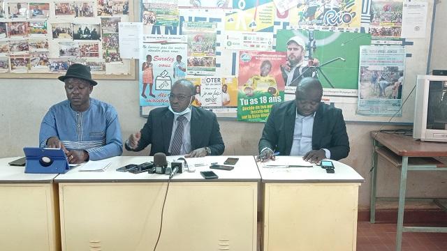 Burkina Faso : La ligue des consommateurs dénonce l’utilisation de l’Apivirine sans le consentement des malades Burkina Faso : La ligue des consommateurs dénonce l’utilisation de l’Apivirine sans le consentement des malades