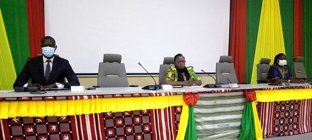 Partenariat entre la CARFO et le Trésor public : Des rencontres en vue d’améliorer les prestations de services Partenariat entre la CARFO et le Trésor public : Des rencontres en vue d’améliorer les prestations de services