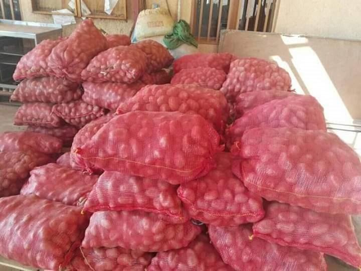 Bobo-Dioulasso : Des centaines de tonnes de pommes de terre impropres à la consommation saisies par la police Bobo-Dioulasso : Des centaines de tonnes de pommes de terre impropres à la consommation saisies par la police