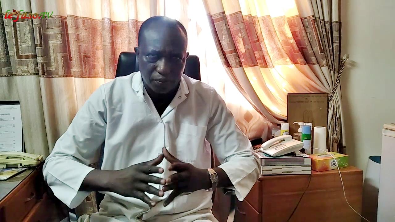 Santé bucco-dentaire : “Il ne suffit pas de mettre une pâte dentifrice ou des produits mentholés pour régler le problème de la mauvaise haleine”, Dr Aimé Kaboré, chirurgien-dentiste Santé bucco-dentaire : “Il ne suffit pas de mettre une pâte dentifrice ou des produits mentholés pour régler le problème de la mauvaise haleine”, Dr Aimé Kaboré, chirurgien-dentiste