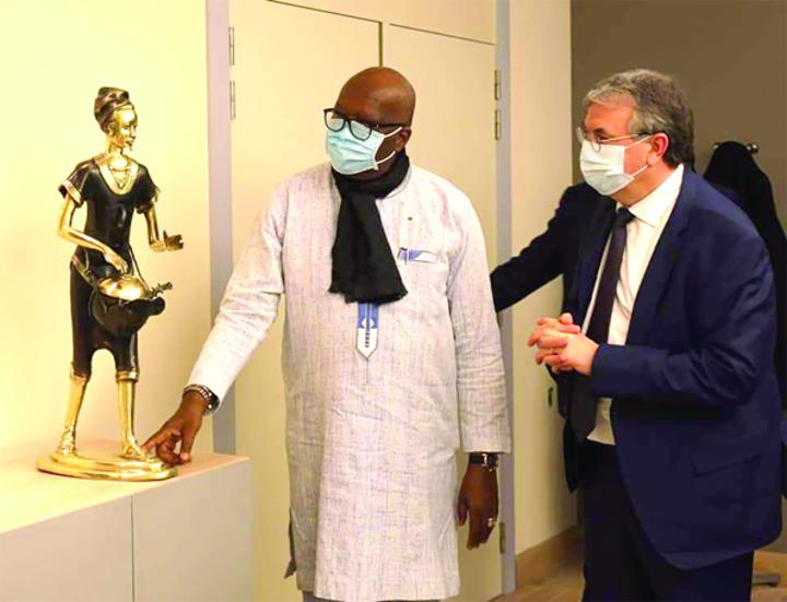 Séjour du président du Faso en Belgique : tête-à-tête entre Roch Marc Christian Kaboré et le ministre-Président de la Fédération de Wallonie-Bruxelles Séjour du président du Faso en Belgique : tête-à-tête entre Roch Marc Christian Kaboré et le ministre-Président de la Fédération de Wallonie-Bruxelles