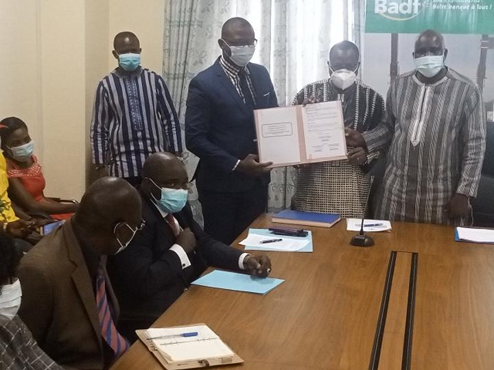 Financement du monde agricole au Burkina : Plus de 1,3 milliard de F CFA pour commencer Financement du monde agricole au Burkina : Plus de 1,3 milliard de F CFA pour commencer