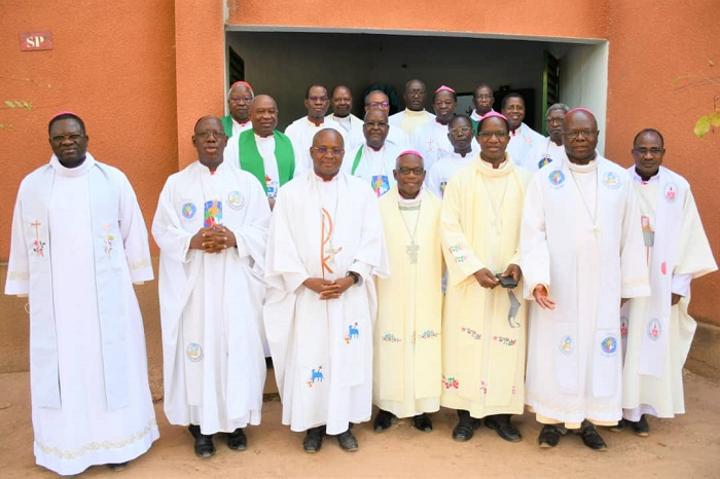 Fada N’Gourma : La Conférence épiscopale Burkina-Niger tient sa deuxième Assemblée plénière ordinaire Fada N’Gourma : La Conférence épiscopale Burkina-Niger tient sa deuxième Assemblée plénière ordinaire