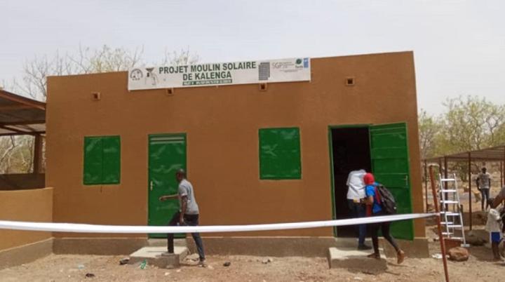 Kalenga, province du Zoundwéogo : Les femmes obtiennent deux moulins solaires pour atténuer leur souffrance Kalenga, province du Zoundwéogo : Les femmes obtiennent deux moulins solaires pour atténuer leur souffrance