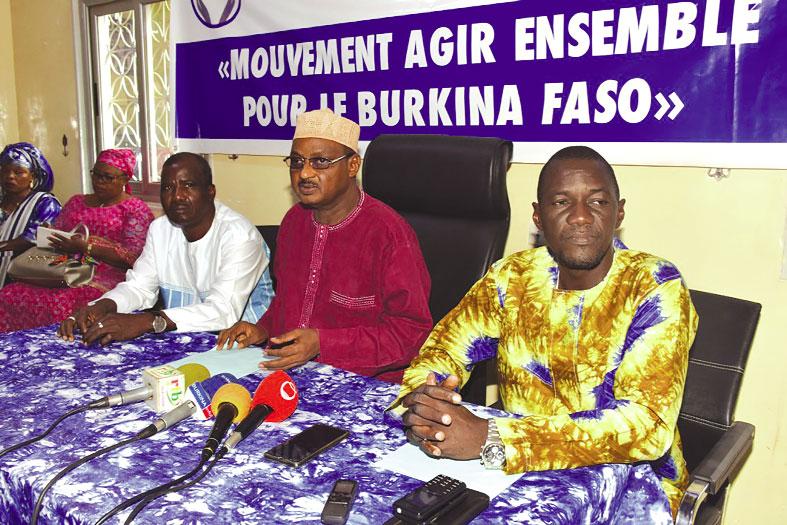 Crise au Mouvement Agir ensemble: le président Boubacar Diallo impute la responsabilité aux militants « indisciplinés » Crise au Mouvement Agir ensemble: le président Boubacar Diallo impute la responsabilité aux militants « indisciplinés »