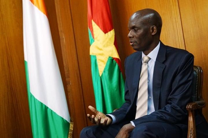 Côte d’Ivoire: L’Ambassadeur du Burkina invite les Burkinabè à la sérénité et à ne surtout pas céder à d’éventuelles provocations Côte d’Ivoire: L’Ambassadeur du Burkina invite les Burkinabè à la sérénité et à ne surtout pas céder à d’éventuelles provocations