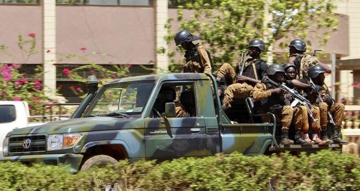 Burkina : une dizaine de terroristes tués la semaine dernière Burkina : une dizaine de terroristes tués la semaine dernière