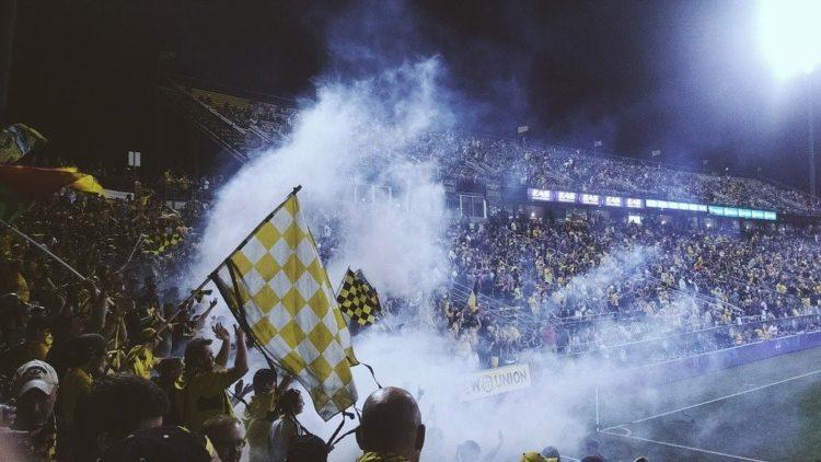 LES 5 MEILLEURES ÉQUIPES DE FOOTBALL EN FRANCE LES 5 MEILLEURES ÉQUIPES DE FOOTBALL EN FRANCE