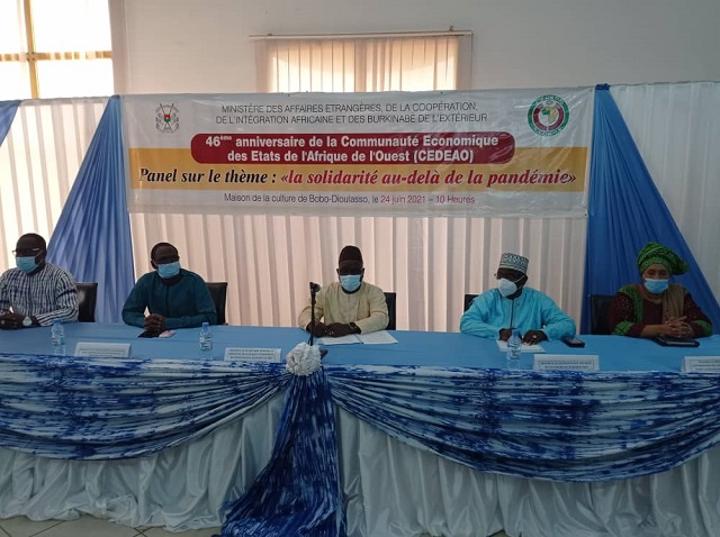 46e anniversaire de la CEDEAO : L’institution prône la solidarité africaine face au Covid-19, pour une relance économique 46e anniversaire de la CEDEAO : L’institution prône la solidarité africaine face au Covid-19, pour une relance économique