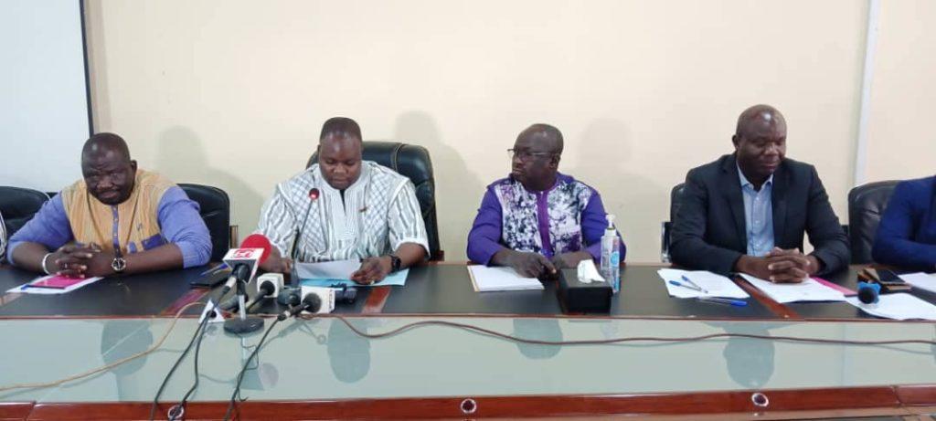 Litige foncier à Komsilga : « Tout est parti d’un projet de lotissement » (Isssouf Nikiéma, le Maire) Litige foncier à Komsilga : « Tout est parti d’un projet de lotissement » (Isssouf Nikiéma, le Maire)