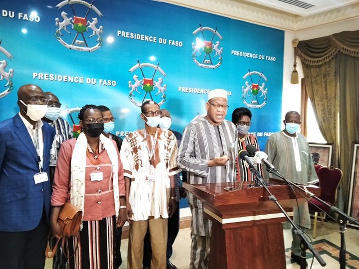 Académie nationale des sciences, des arts et des lettres du Burkina : Le rapport d’activités remis au président du Faso Académie nationale des sciences, des arts et des lettres du Burkina : Le rapport d’activités remis au président du Faso