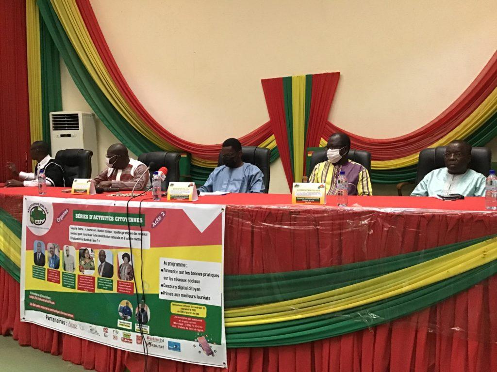 Recadrage de l’utilisation des réseaux au Burkina : L’Association Fiil-pââ en fait son cheval de bataille Recadrage de l’utilisation des réseaux au Burkina : L’Association Fiil-pââ en fait son cheval de bataille