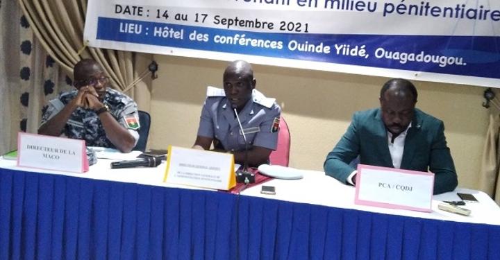Intervention en milieu pénitentiaire au Burkina : Les OSC formées sur les moyens d’actions juridiques et le respect des droits humains Intervention en milieu pénitentiaire au Burkina : Les OSC formées sur les moyens d’actions juridiques et le respect des droits humains