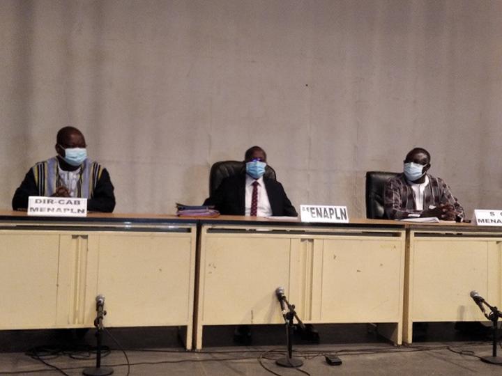 Education nationale au Burkina : Un conseil de cabinet extraordinaire élargi pour une rentrée apaisée et sécurisée Education nationale au Burkina : Un conseil de cabinet extraordinaire élargi pour une rentrée apaisée et sécurisée