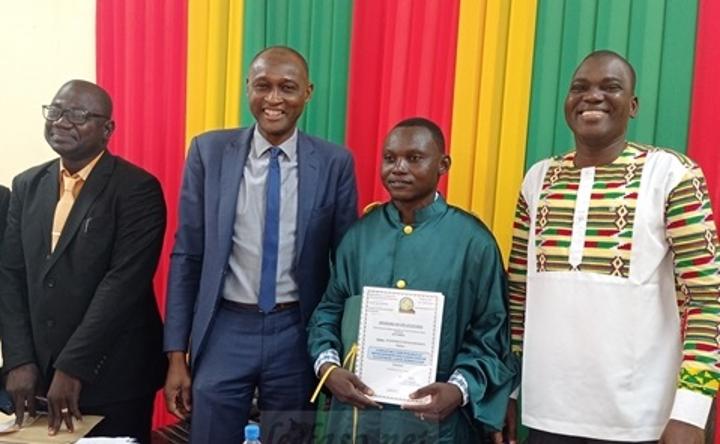 Soutenance de mémoires à l’ENAREF : Sibiri G. Ouédraogo propose d’orienter l’aide sur les dépenses à l’éducation et à la santé Soutenance de mémoires à l’ENAREF : Sibiri G. Ouédraogo propose d’orienter l’aide sur les dépenses à l’éducation et à la santé