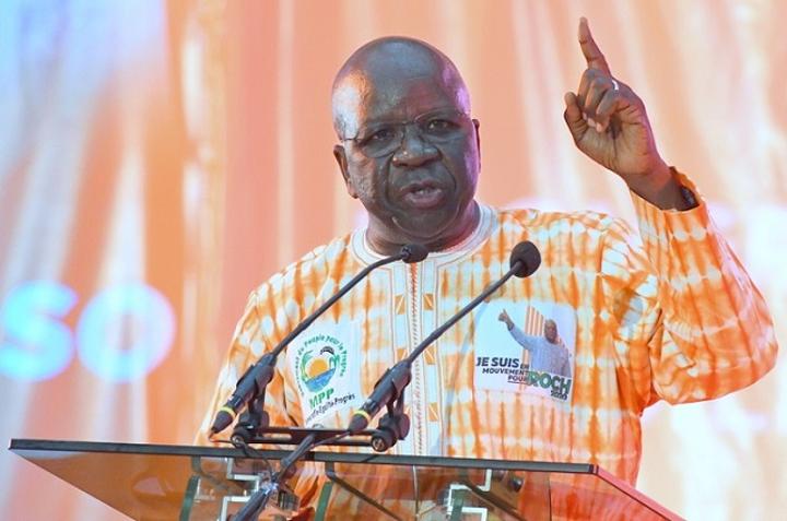 Burkina : « Celui qui prend le pouvoir en ce moment-là par la force, le laissera par la force » (Simon Compaoré) Burkina : « Celui qui prend le pouvoir en ce moment-là par la force, le laissera par la force » (Simon Compaoré)