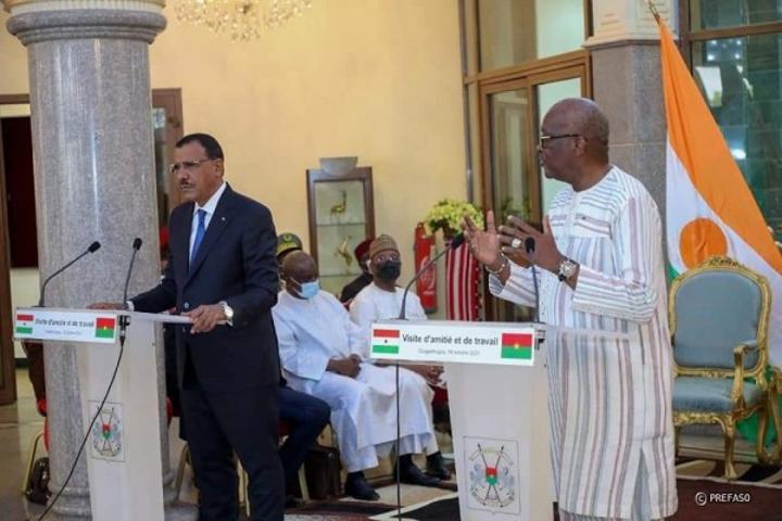 Burkina Faso - Niger : une mutualisation des efforts pour plus d'efficacité dans la lutte contre le terrorisme Burkina Faso - Niger : une mutualisation des efforts pour plus d'efficacité dans la lutte contre le terrorisme