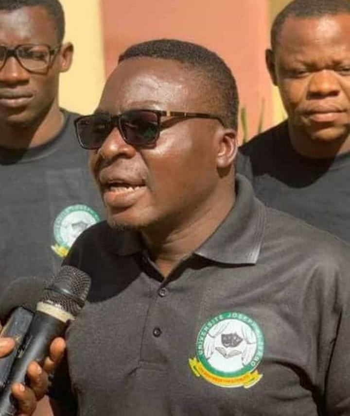 Burkina/ culture : Un exemple de résilience artistique au Pays des Hommes intègres, selon Issiaka Tiendrebéogo Burkina/ culture : Un exemple de résilience artistique au Pays des Hommes intègres, selon Issiaka Tiendrebéogo