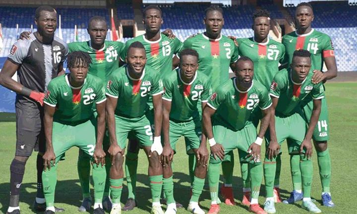 Éliminatoires mondial Qatar 2022 : Kamou Malo convoque 27 joueurs pour affronter le Niger et l’Algérie Éliminatoires mondial Qatar 2022 : Kamou Malo convoque 27 joueurs pour affronter le Niger et l’Algérie