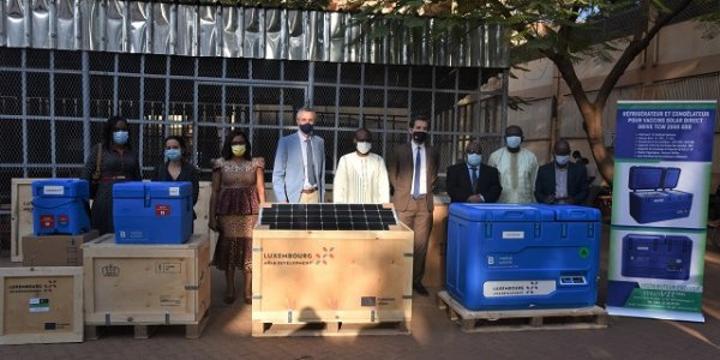 Coopération : Le Luxembourg offre cinquante réfrigérateurs solaires au ministère de la Santé du Burkina Faso Coopération : Le Luxembourg offre cinquante réfrigérateurs solaires au ministère de la Santé du Burkina Faso