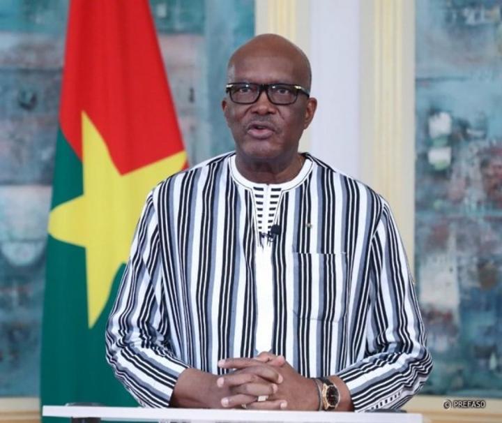 Burkina Faso : Face à la dégradation sécuritaire, Kaboré promet mettre fin aux «dysfonctionnements inacceptables » Burkina Faso : Face à la dégradation sécuritaire, Kaboré promet mettre fin aux «dysfonctionnements inacceptables »