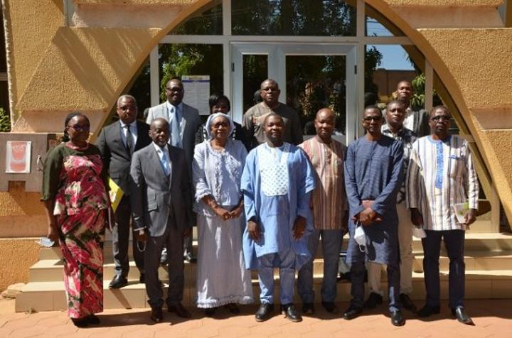 Appui au secteur privé : La Maison de l’Entreprise et la Banque mondiale se concertent pour le renforcement de leur partenariat Appui au secteur privé : La Maison de l’Entreprise et la Banque mondiale se concertent pour le renforcement de leur partenariat