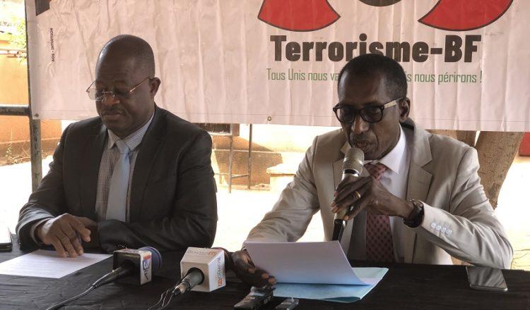 Amadou Ardho Dicko : « Le grand besoin de l’opinion, c’est de voir son Président comme un chef de guerre » Amadou Ardho Dicko : « Le grand besoin de l’opinion, c’est de voir son Président comme un chef de guerre »