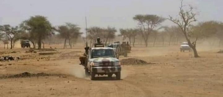 Burkina Faso : Trois soldats tués, 10 portés disparus et plusieurs terroristes abattus lors de diverses opérations Burkina Faso : Trois soldats tués, 10 portés disparus et plusieurs terroristes abattus lors de diverses opérations