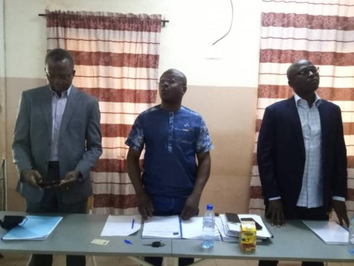 Soutenance/université Aube Nouvelle : Pascal Lonkou Yé se penche sur l’« Influence du community management dans le fonctionnement de Lefaso.net » Soutenance/université Aube Nouvelle : Pascal Lonkou Yé se penche sur l’« Influence du community management dans le fonctionnement de Lefaso.net »