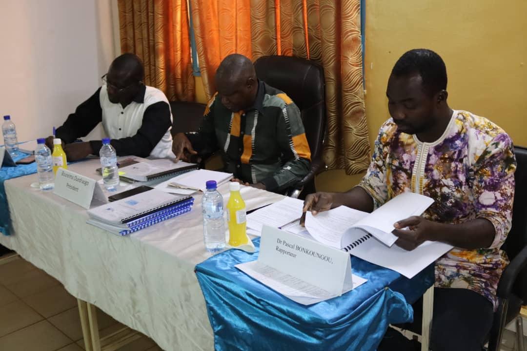 Institut supérieur de sécurité humaine : Une vingtaine d’étudiants présentent et défendent leur production intellectuelle afin de décrocher leur diplôme Institut supérieur de sécurité humaine : Une vingtaine d’étudiants présentent et défendent leur production intellectuelle afin de décrocher leur diplôme