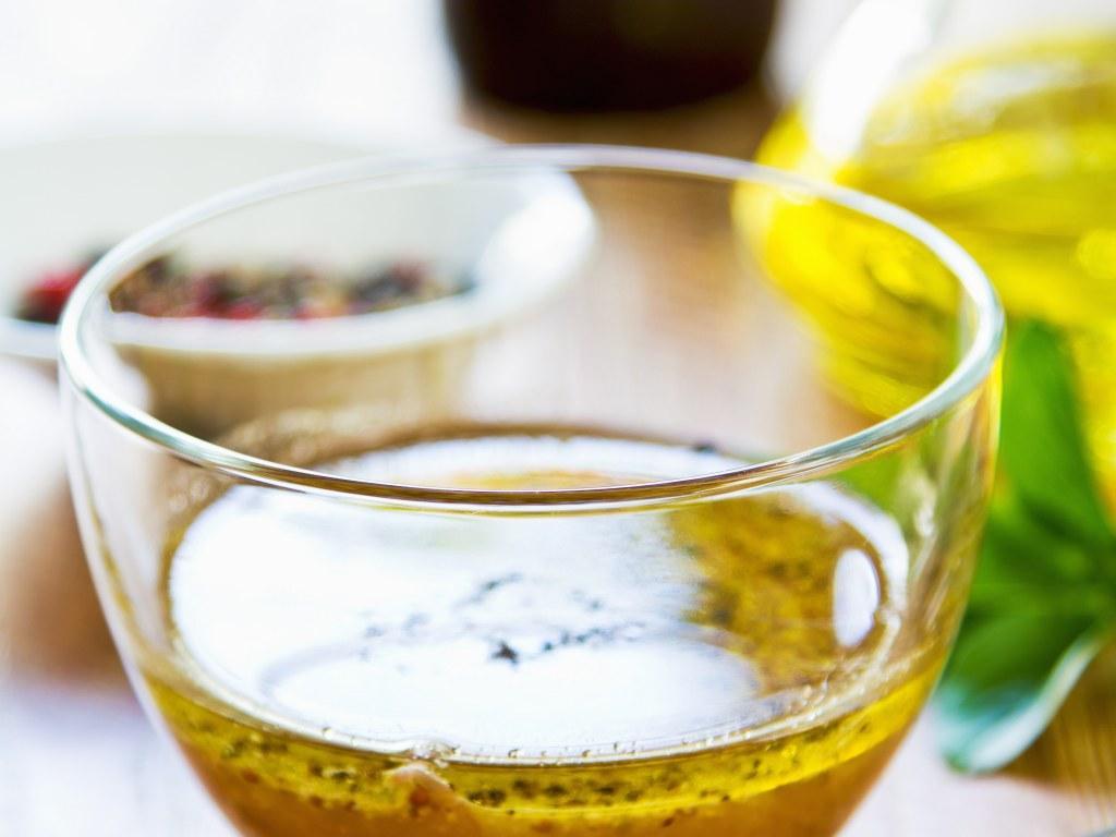 Vinaigrette maison: voici l’ordre à toujours respecter pour la réussir Vinaigrette maison: voici l’ordre à toujours respecter pour la réussir