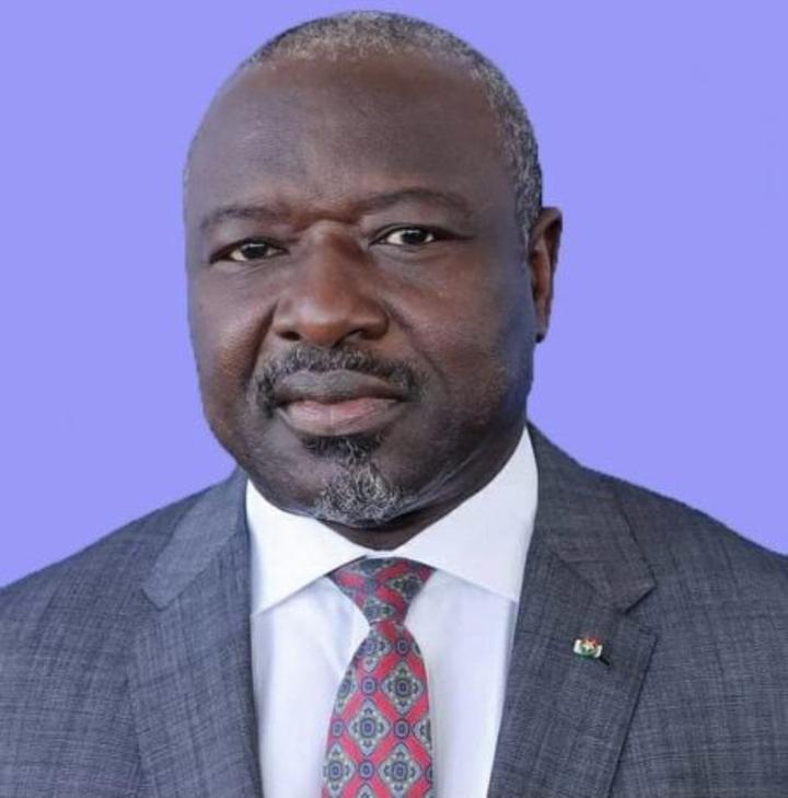 Lassina Zerbo, Premier ministre : « L’avenir appartient aux peuples qui ne baissent pas les bras » Lassina Zerbo, Premier ministre : « L’avenir appartient aux peuples qui ne baissent pas les bras »
