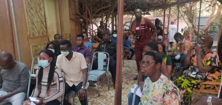 Culture au Burkina : Bouzous revient avec un album et un livre Culture au Burkina : Bouzous revient avec un album et un livre