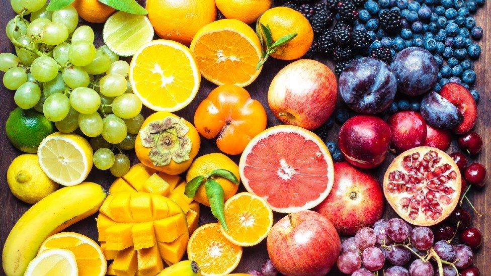 Nutrition : pourquoi le sucre des fruits est bon pour la santé et le sucre transformé ne l'est pas