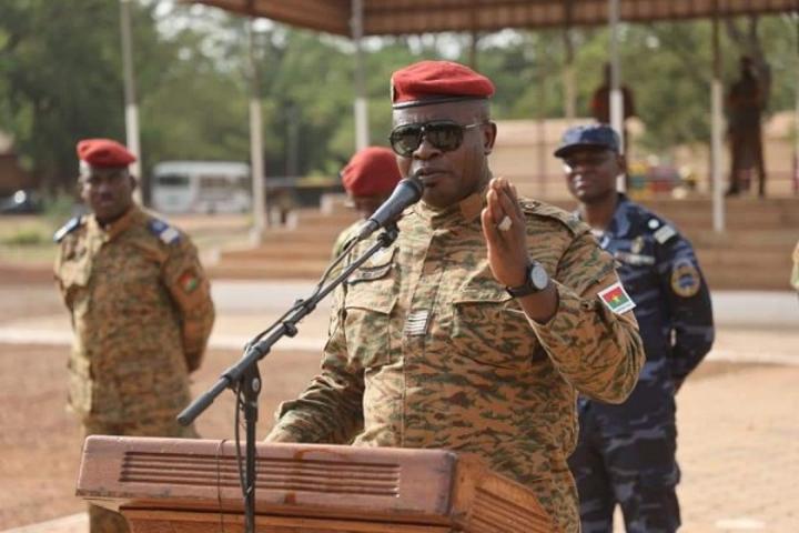 Lutte contre le terrorisme, le colonel Damiba appelle à l'engagement et l'unité des forces de défense Lutte contre le terrorisme, le colonel Damiba appelle à l'engagement et l'unité des forces de défense