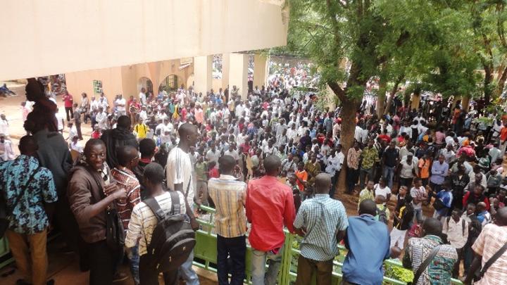 ANEB : Une marche le 12 mai pour dire « non aux velléités de suppression de l’aide FONER » ANEB : Une marche le 12 mai pour dire « non aux velléités de suppression de l’aide FONER »