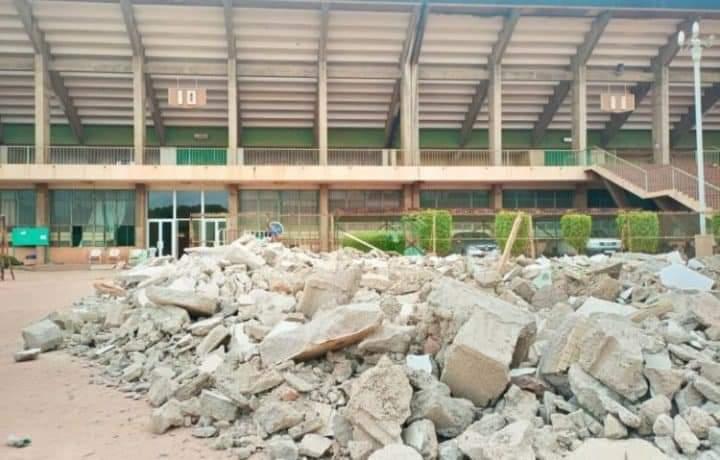 Travaux de normalisation du Stade du 4 Août : trois personnes interpellées Travaux de normalisation du Stade du 4 Août : trois personnes interpellées