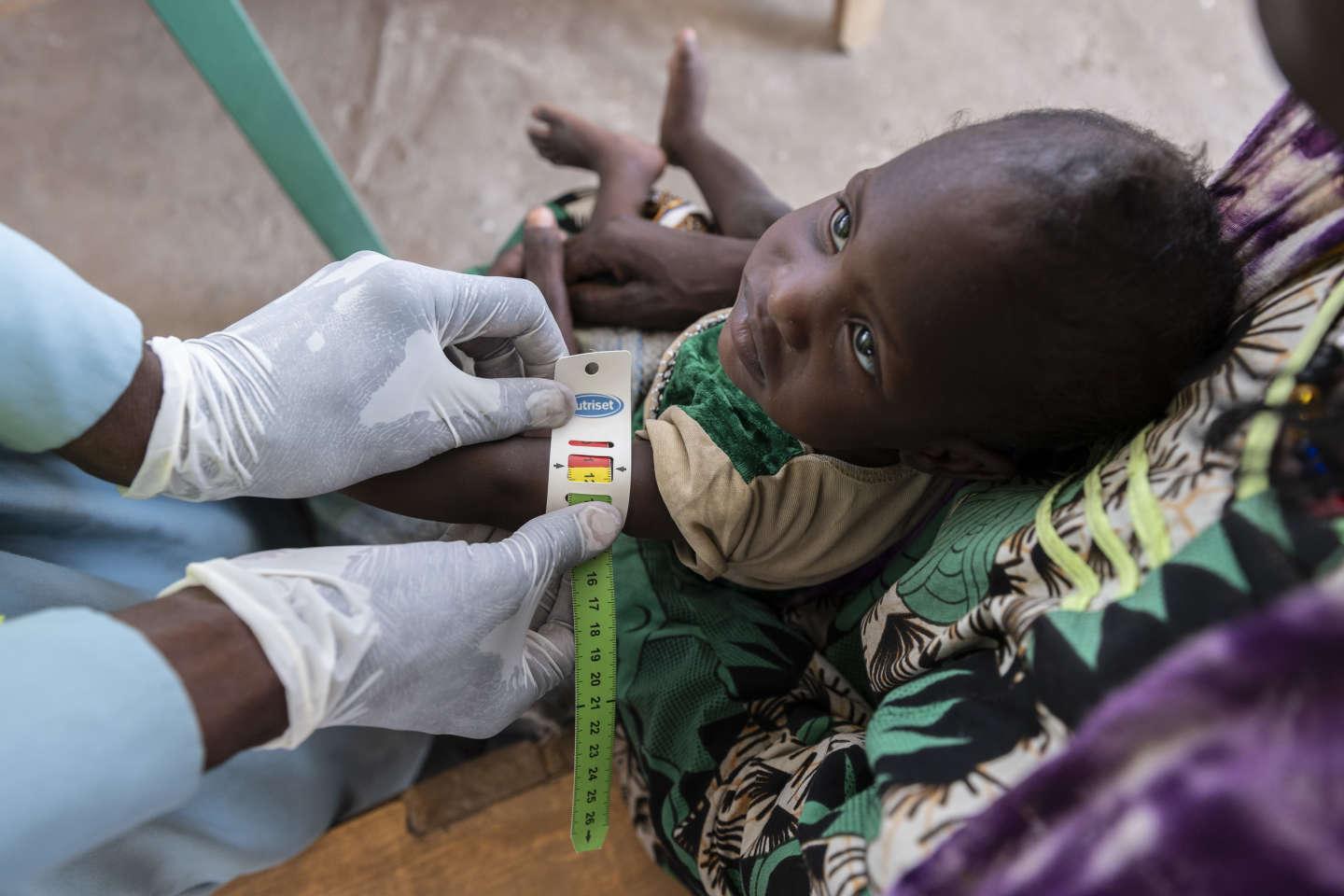 Faim en Afrique : des médecins testent une nouvelle méthode qui pourrait sauver des milliers d’enfants Faim en Afrique : des médecins testent une nouvelle méthode qui pourrait sauver des milliers d’enfants