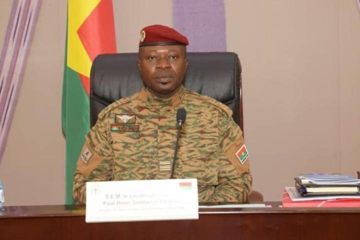 Seytenga : Le Président du Faso décrète un deuil national de 72h Seytenga : Le Président du Faso décrète un deuil national de 72h