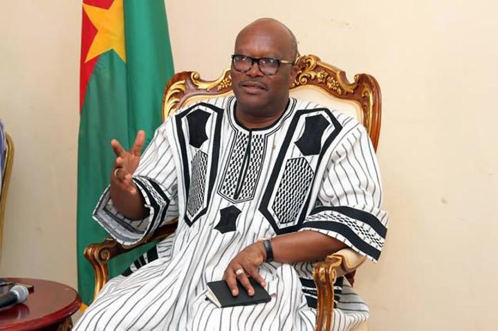 Roch Marc Christian KABORÉ « effectivement libre », selon l’ex-Alliance des partis de la majorité présidentielle Roch Marc Christian KABORÉ « effectivement libre », selon l’ex-Alliance des partis de la majorité présidentielle