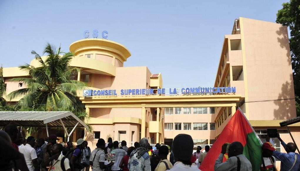 Crise au CSC : Les organisations professionnelles des médias appellent les conseillers à privilégier le consensus Crise au CSC : Les organisations professionnelles des médias appellent les conseillers à privilégier le consensus