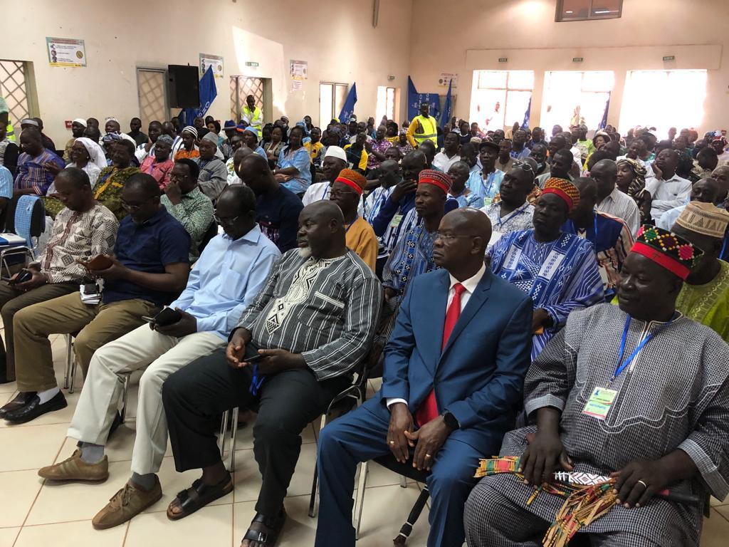 14e congrès ordinaire de l’Organisation nationale des syndicats libres (ONSL) : Le ministre Bassolma Bazié aux côtés de ses anciens camarades de lutte 14e congrès ordinaire de l’Organisation nationale des syndicats libres (ONSL) : Le ministre Bassolma Bazié aux côtés de ses anciens camarades de lutte