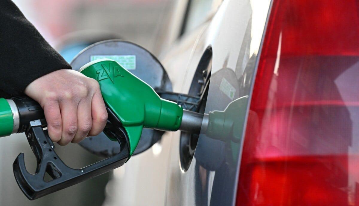 06 astuces pour économiser du carburant selon les experts 06 astuces pour économiser du carburant selon les experts