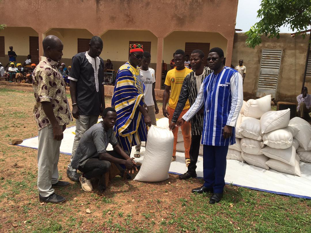 Action humanitaire : La Fondation Sompagnimdi solidaire des populations du Passoré Action humanitaire : La Fondation Sompagnimdi solidaire des populations du Passoré