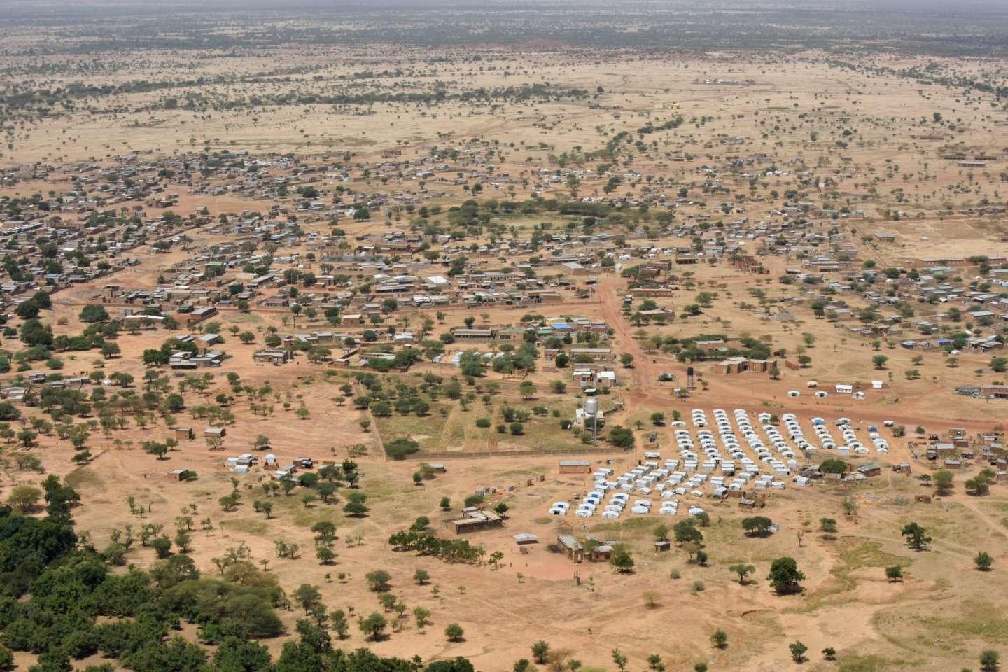 Au Burkina Faso, les habitants d’une ville sous blocus djihadiste menacés de famine