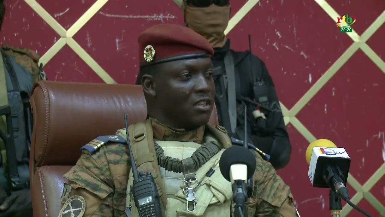 Rencontre Du Nouveau Président Du Mpsr Le Capitaine Ibrahim Traore Avec Les Sg Des Ministères
